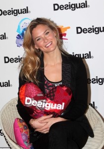 Bar Refaeli & Desigual (3)